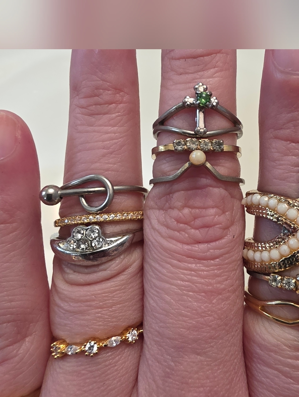 83 Piece Vintage Costume Ring Lot Bundle Estate - Picture 15 of 16